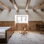 Ansitz Thierburg Merano