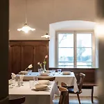 Ansitz Thierburg Мерано