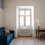 Ansitz Thierburg * Merano
