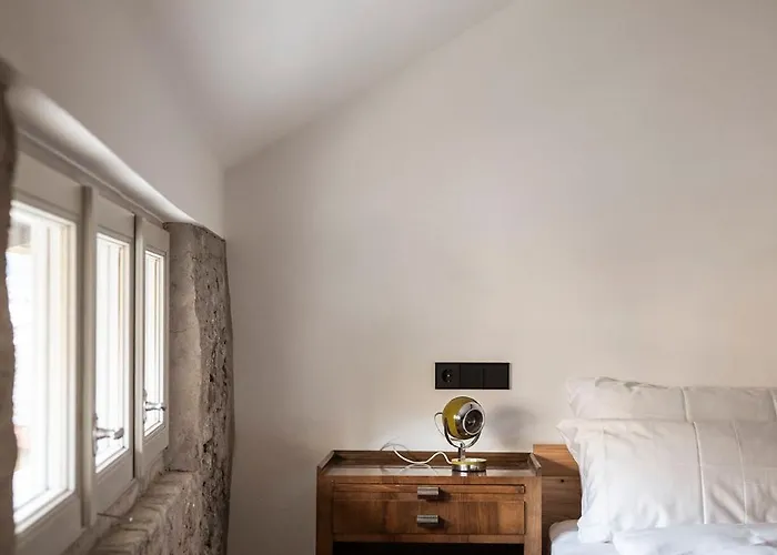 Ansitz Thierburg * Merano