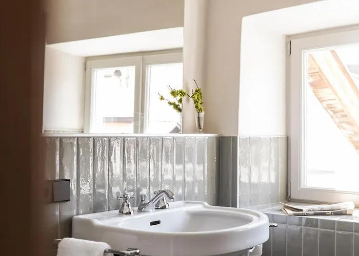 Ansitz Thierburg * Meran